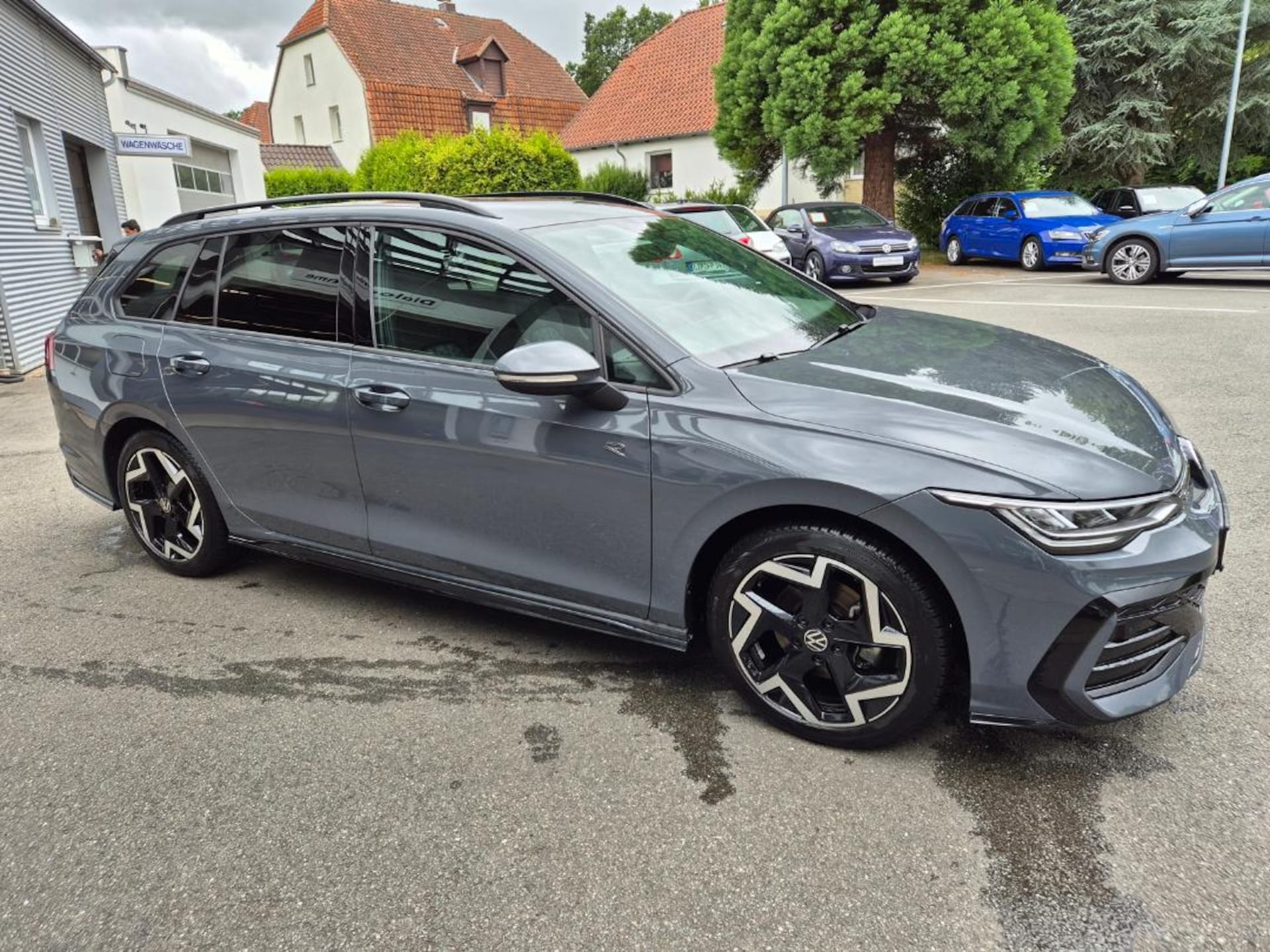 Volkswagen Golf Variant R-Line