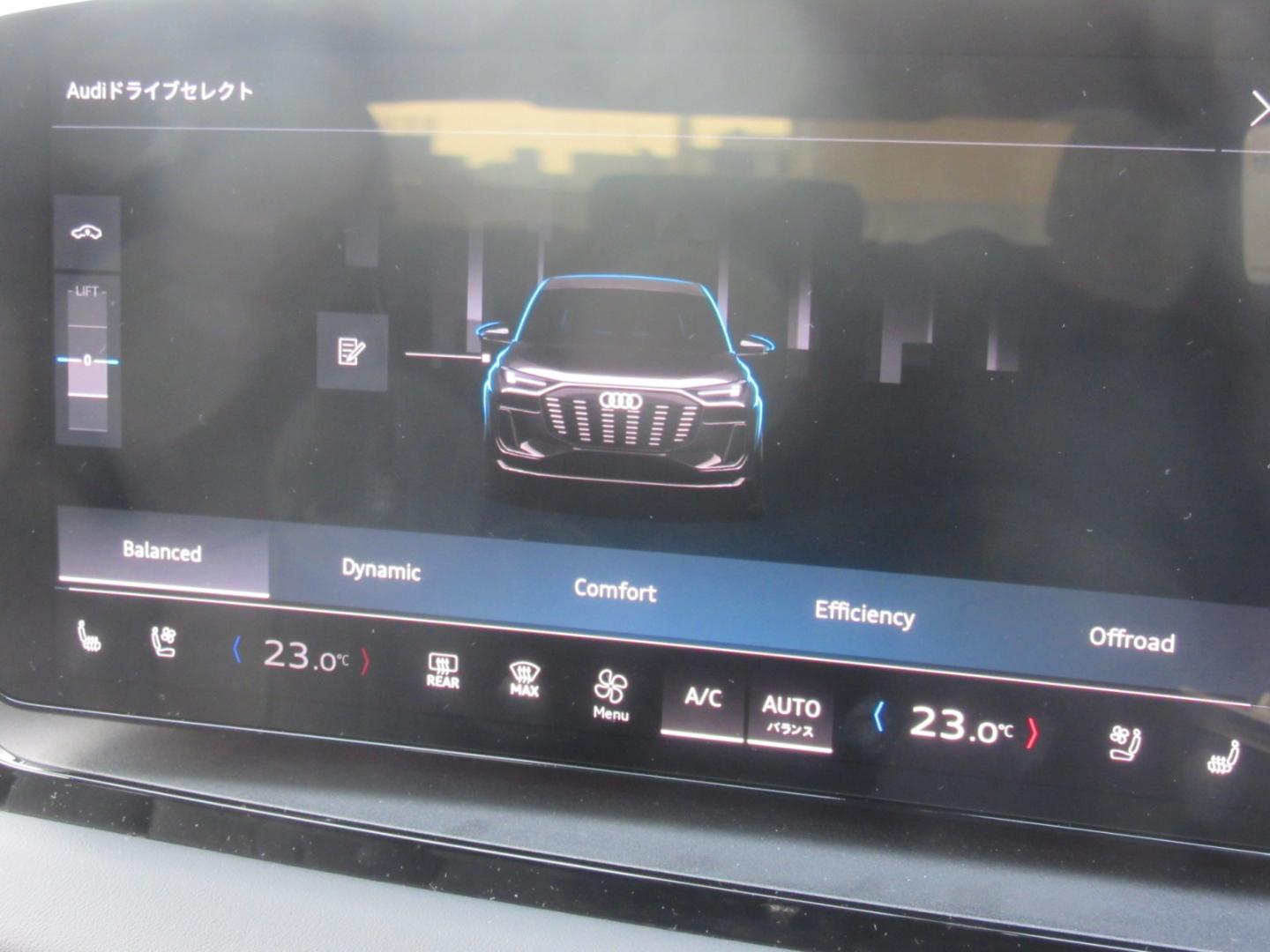 Audi Q6 SUV e-tron quattro advanced for more details contact your dealer