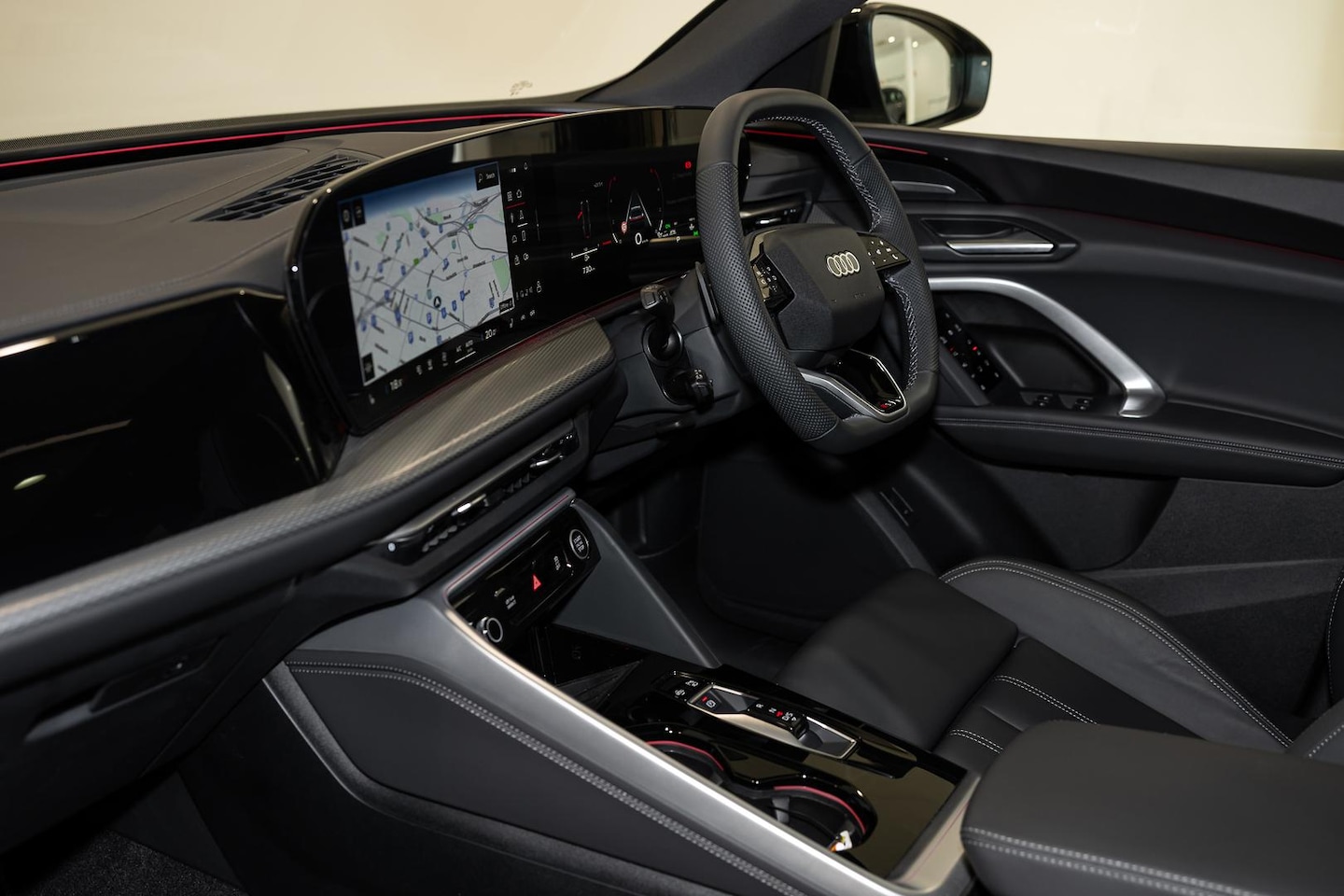 Image about Audi Q5 SUV TDI quattro 150 kW sport