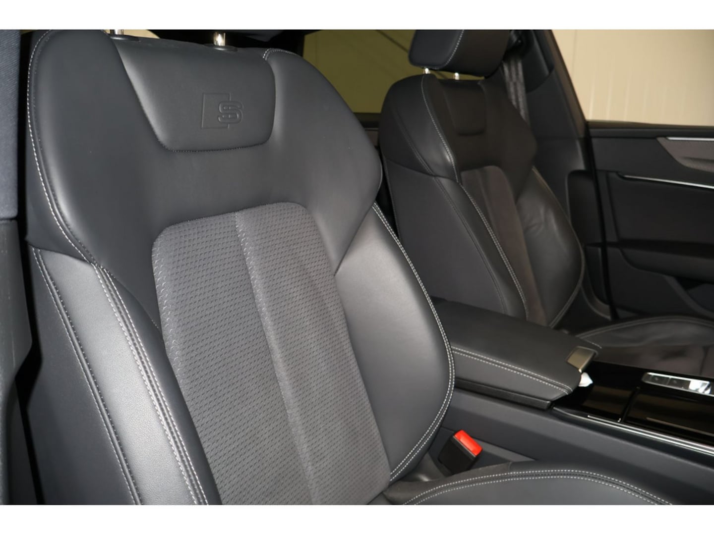 Bild über Audi A7 Sportback 50 TDI quattro tiptronic - für weitere Informationen kontaktieren Sie den Audi Partner