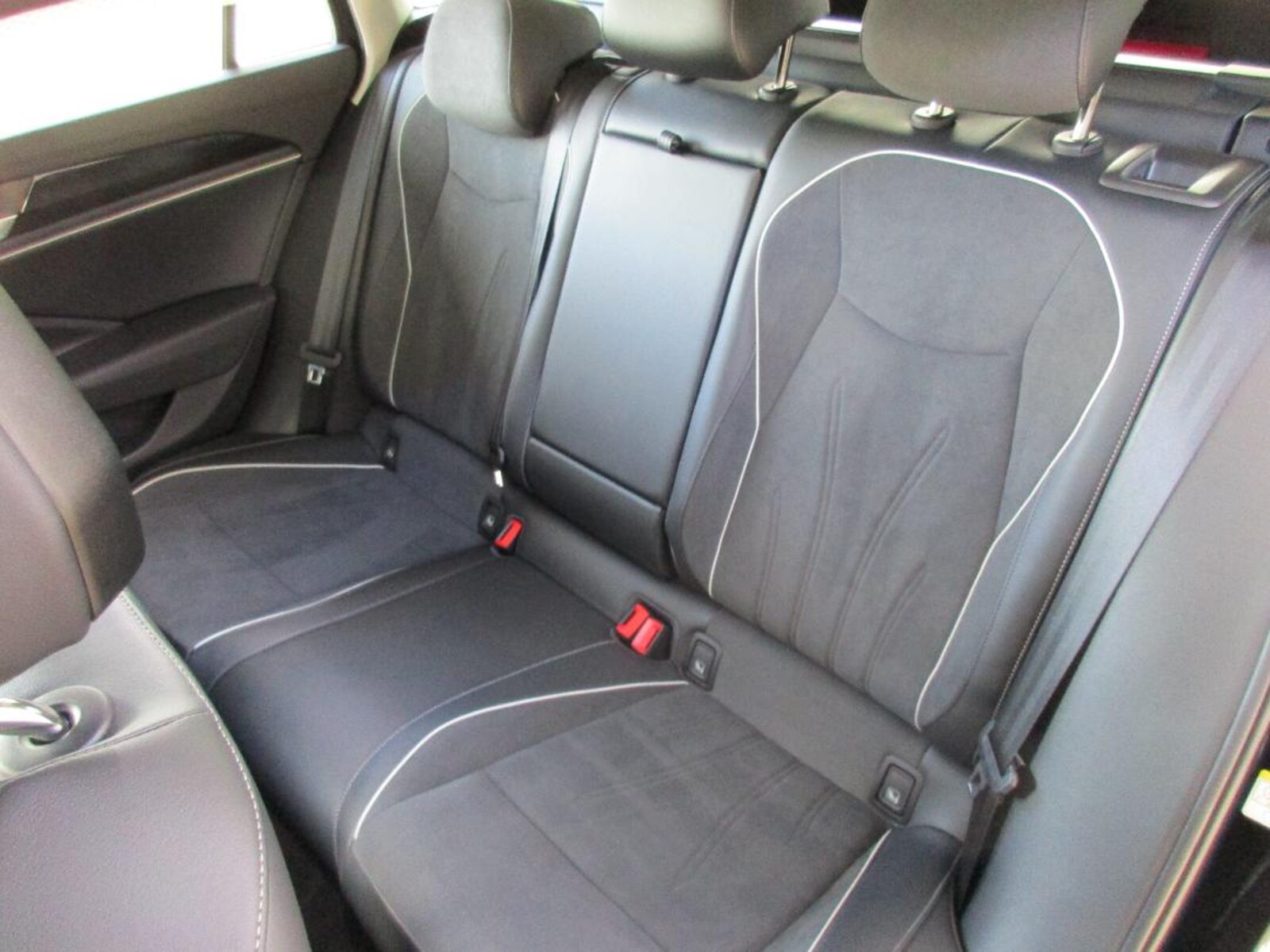 Volkswagen Passat – Bild 7