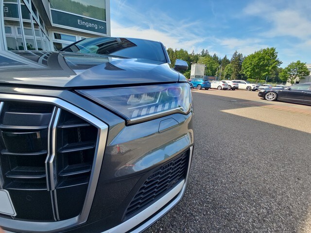 Image about Audi SQ7 TFSI quattro tiptronic