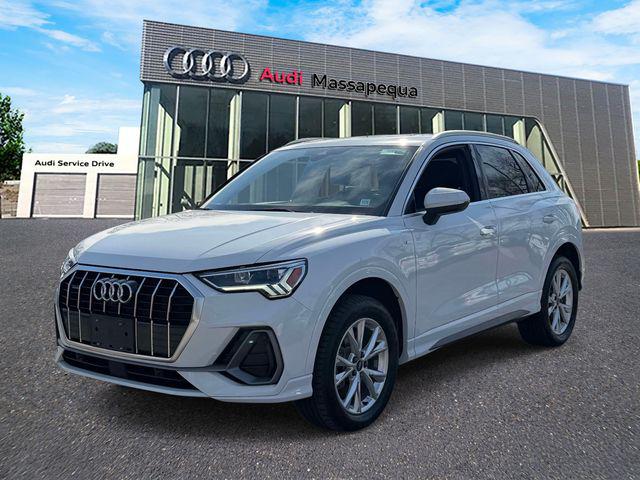2023 Audi Q3 45 TFSI S Line Premium Plus quattro's photo