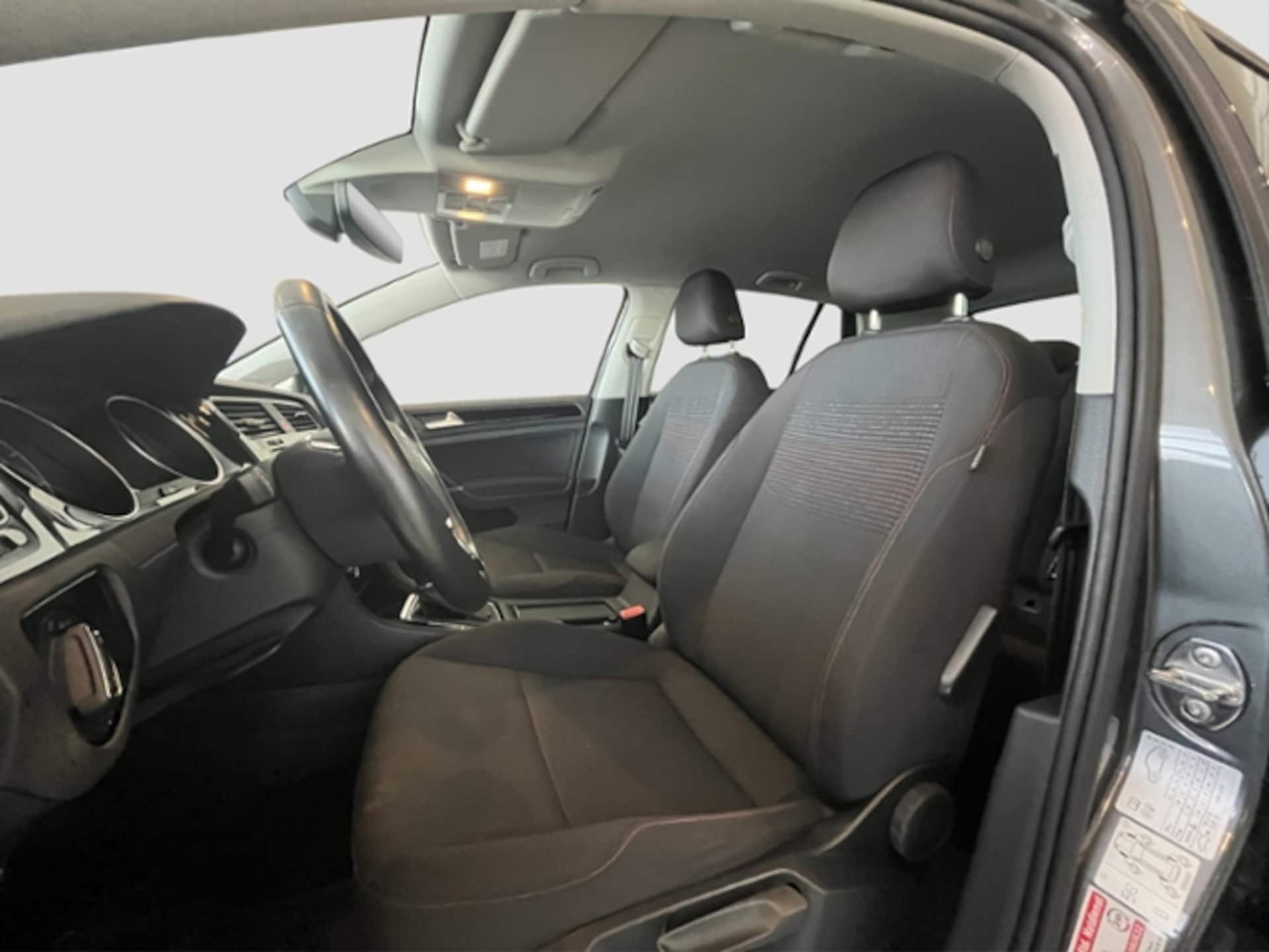 Volkswagen Golf SOUND