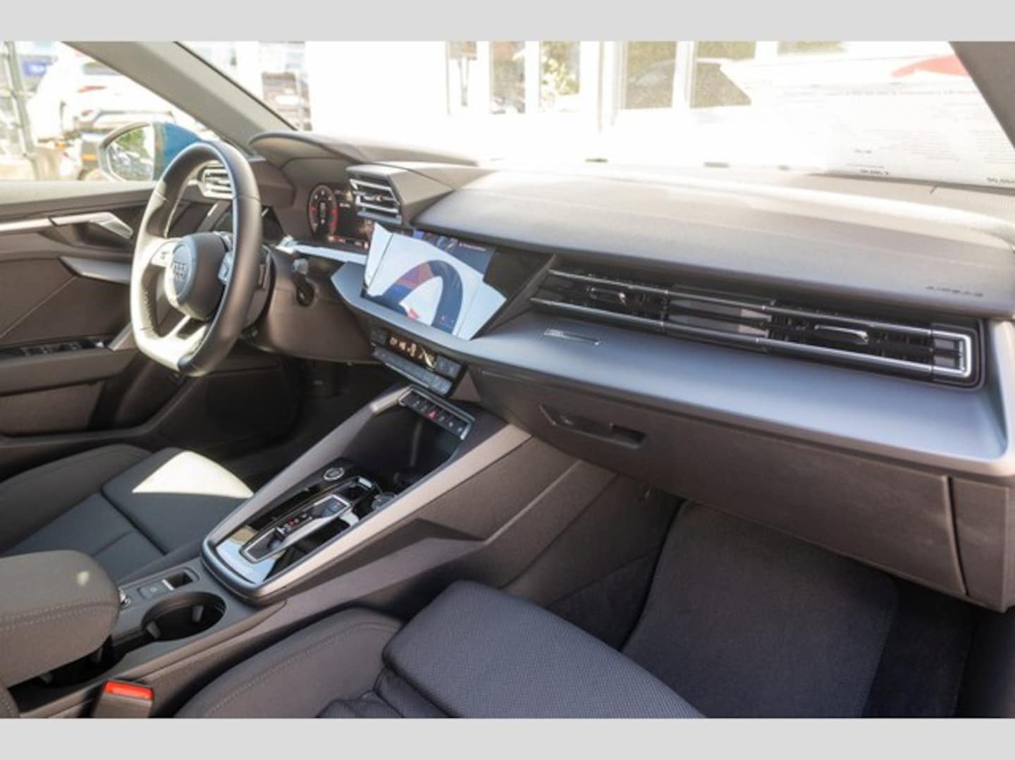 Bild über Audi A3 Limousine S line 35 TDI S tronic - für weitere Informationen kontaktieren Sie den Audi Partner