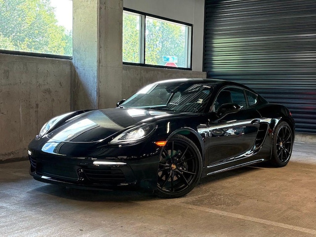 2025 Porsche 718 Cayman