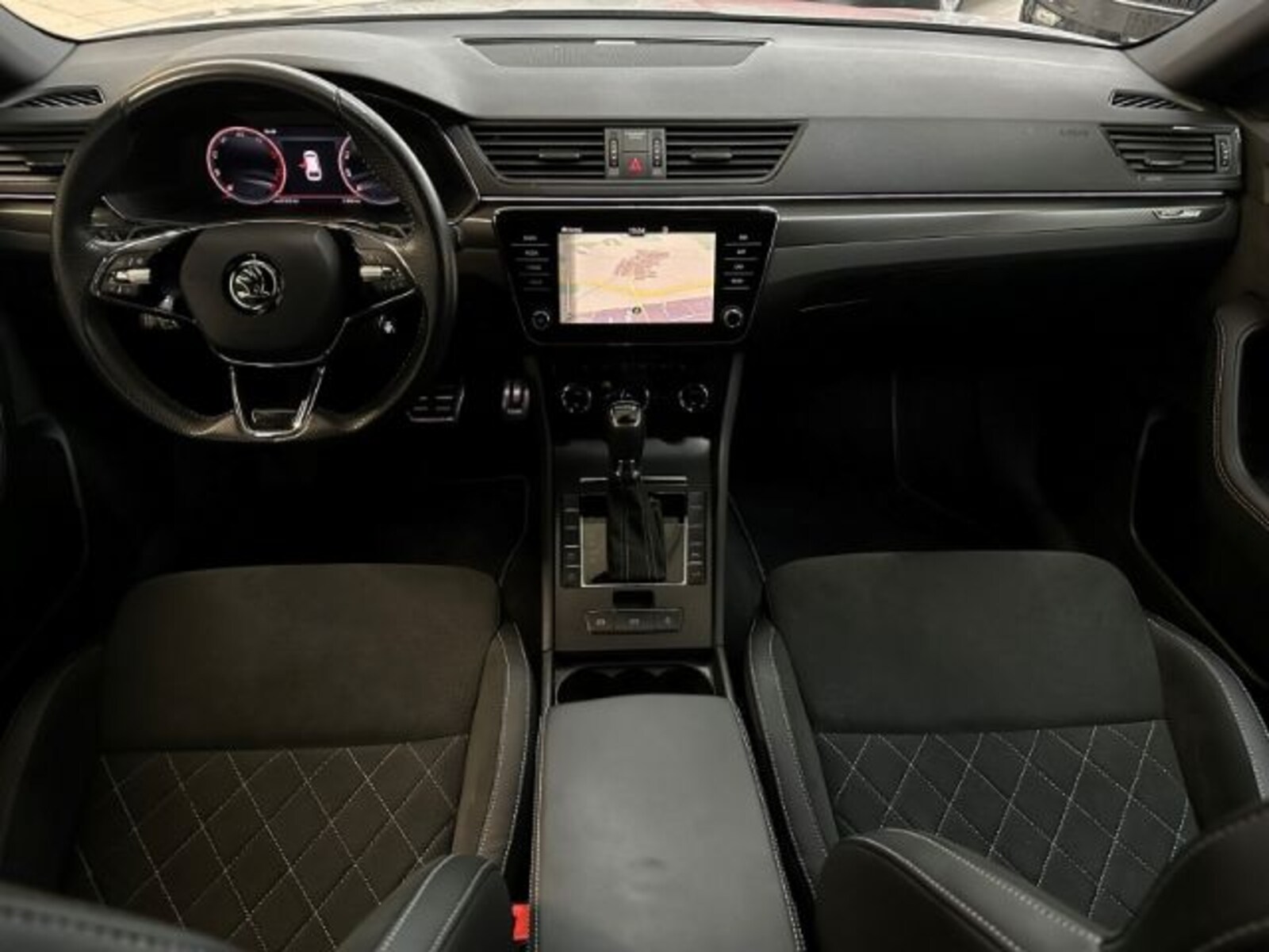 Škoda Superb Combi – Bild 16