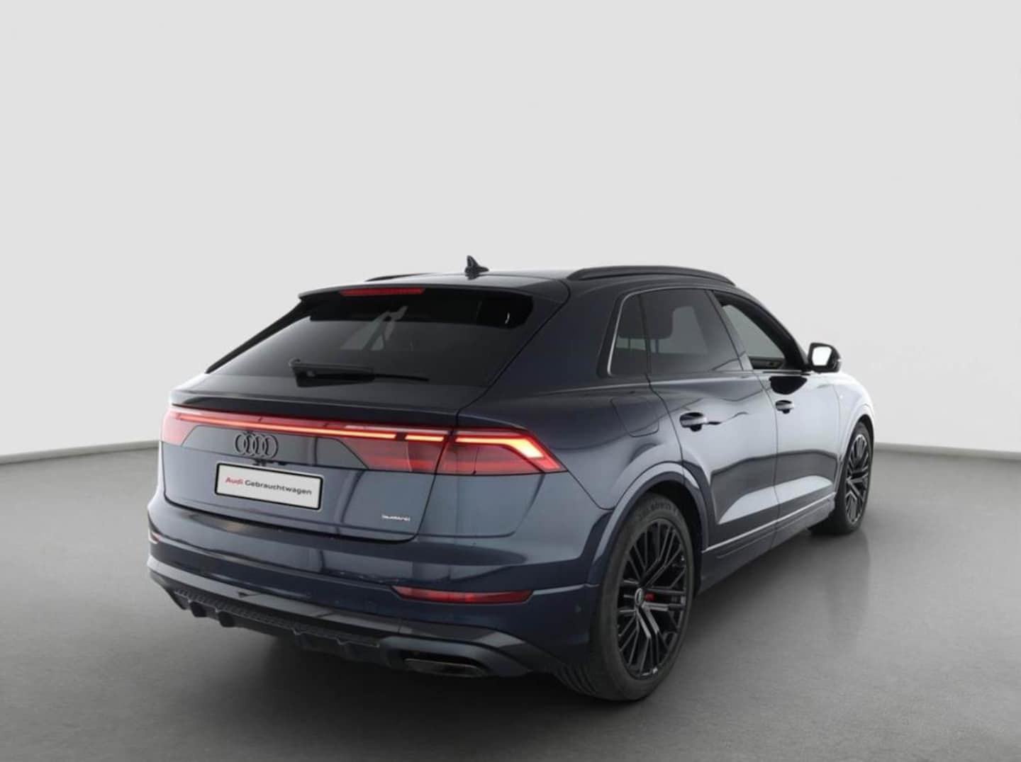 Bild über Audi Q8 SUV TFSI e S line business TFSI e quattro 290 kW tiptronic - für weitere Informationen kontaktieren Sie den Audi Partner