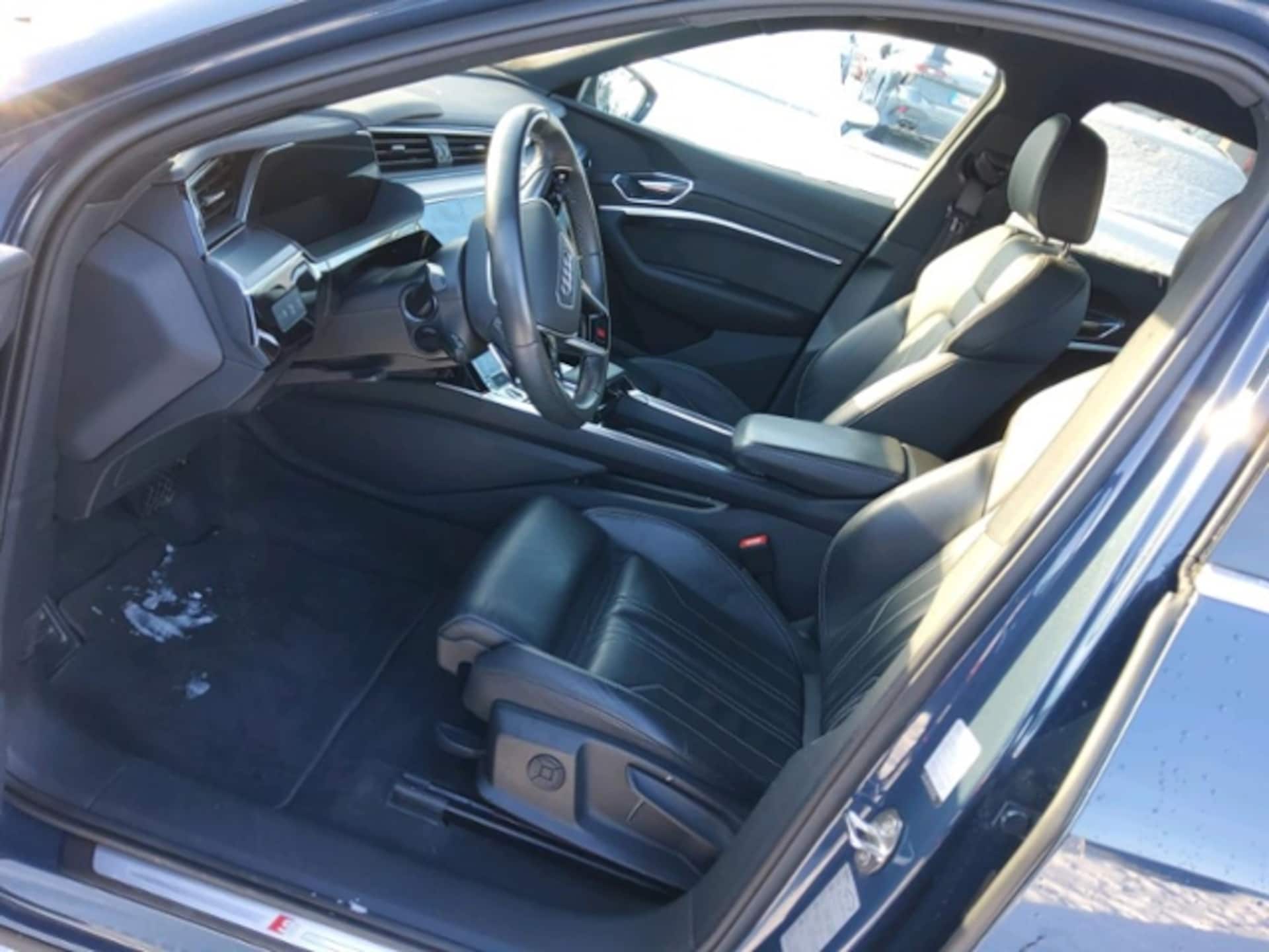 Audi e-tron Sportback S line
