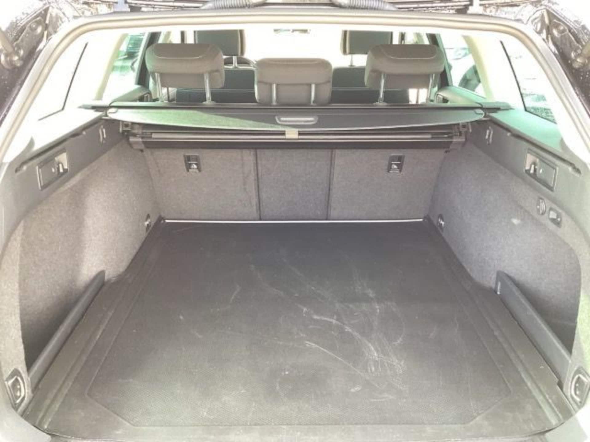 Volkswagen Passat Variant Business