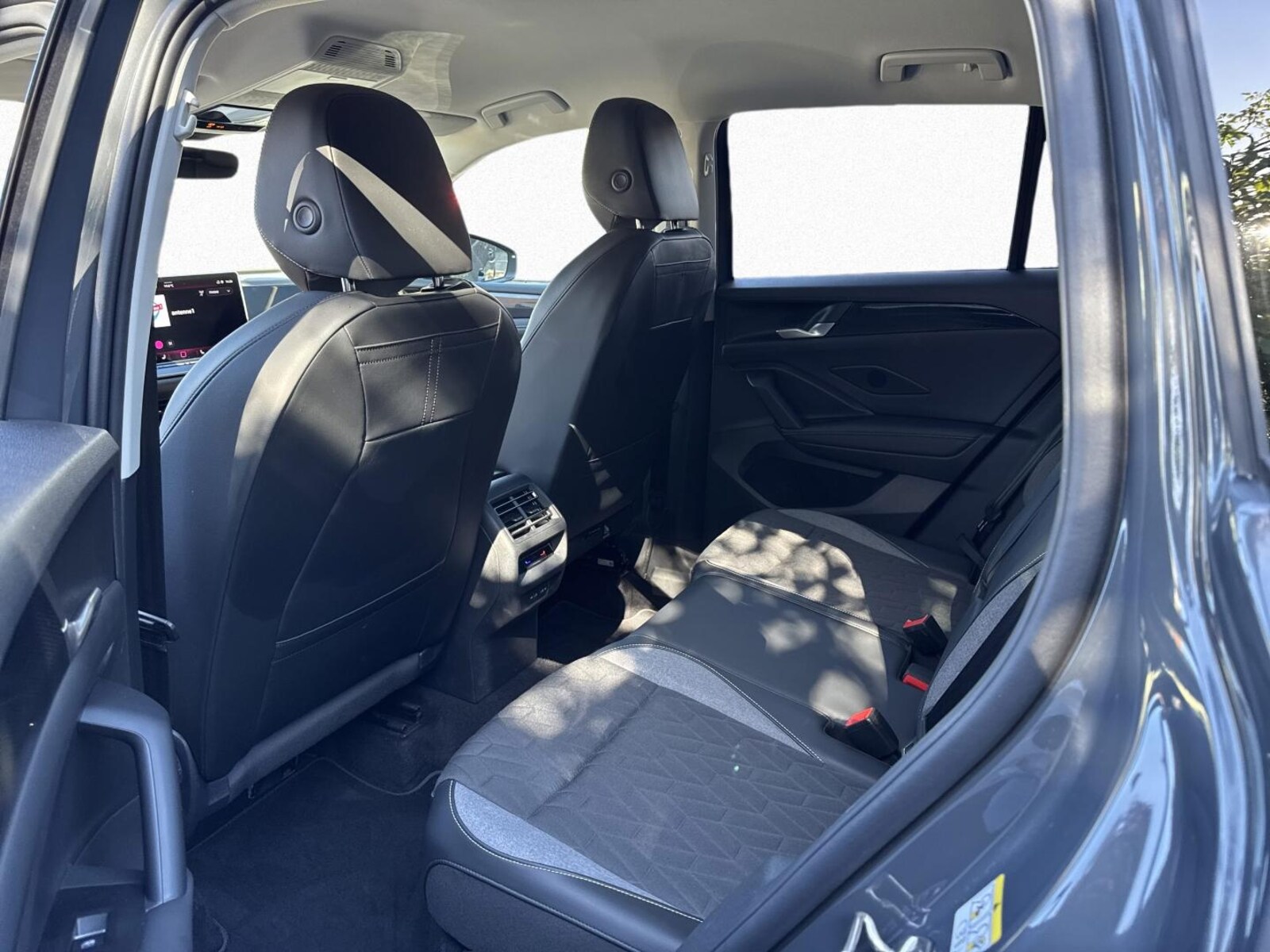 Volkswagen Tiguan – Bild 13