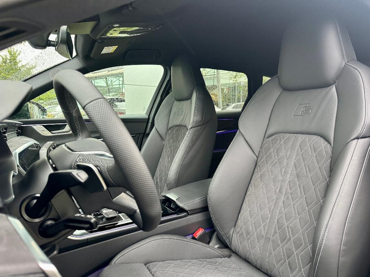 Bild über Audi S6 Avant TDI quattro tiptronic - für weitere Informationen kontaktieren Sie den Audi Partner
