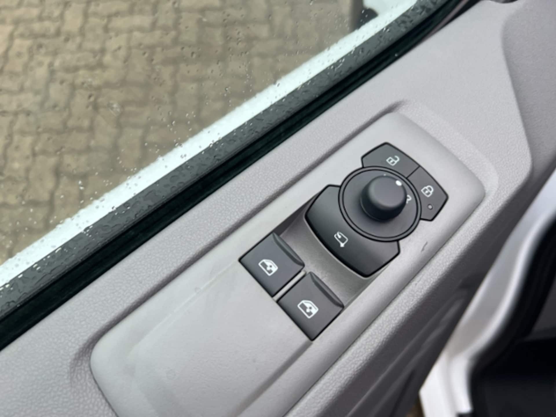 Volkswagen Transporter Kasten kurzer Radstand