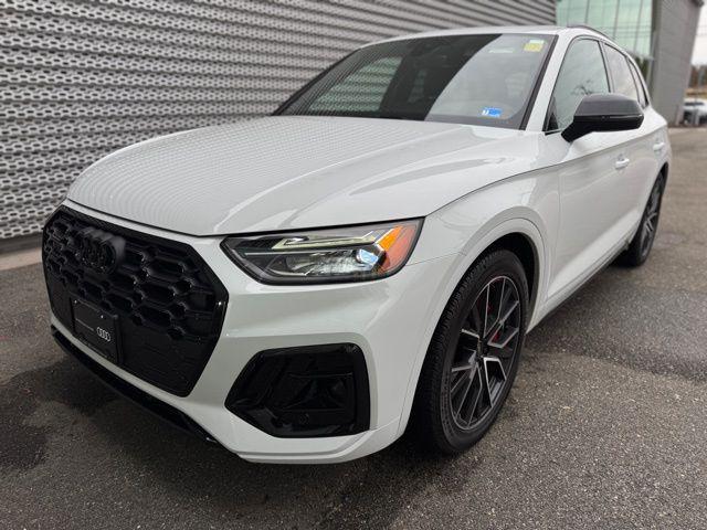 2025 Audi SQ5 Premium Plus quattro's photo
