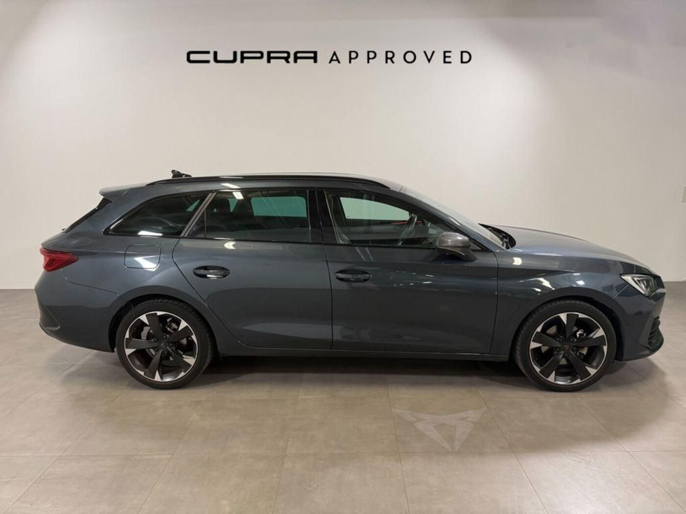 CUPRA Leon Sportstourer 1.5 eTSI DSG 110 kW (150 CV) — photo 3