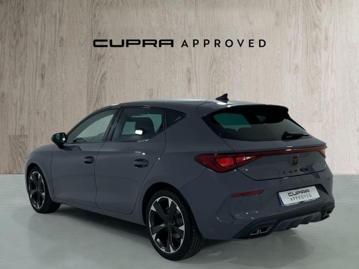 CUPRA Leon León 1.5 eTSI DSG 110 kW (150 CV) — photo 3