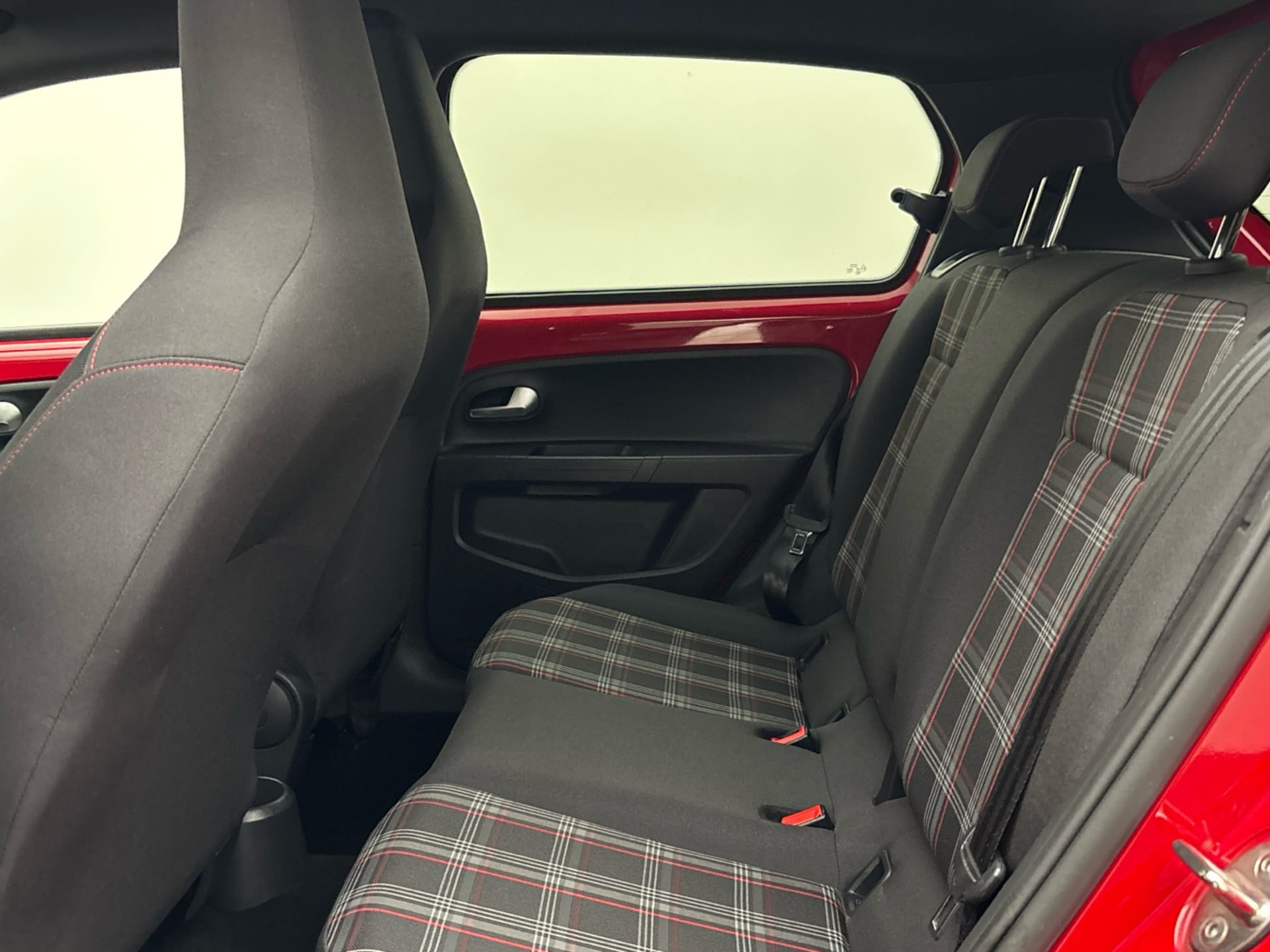 Volkswagen up! GTI