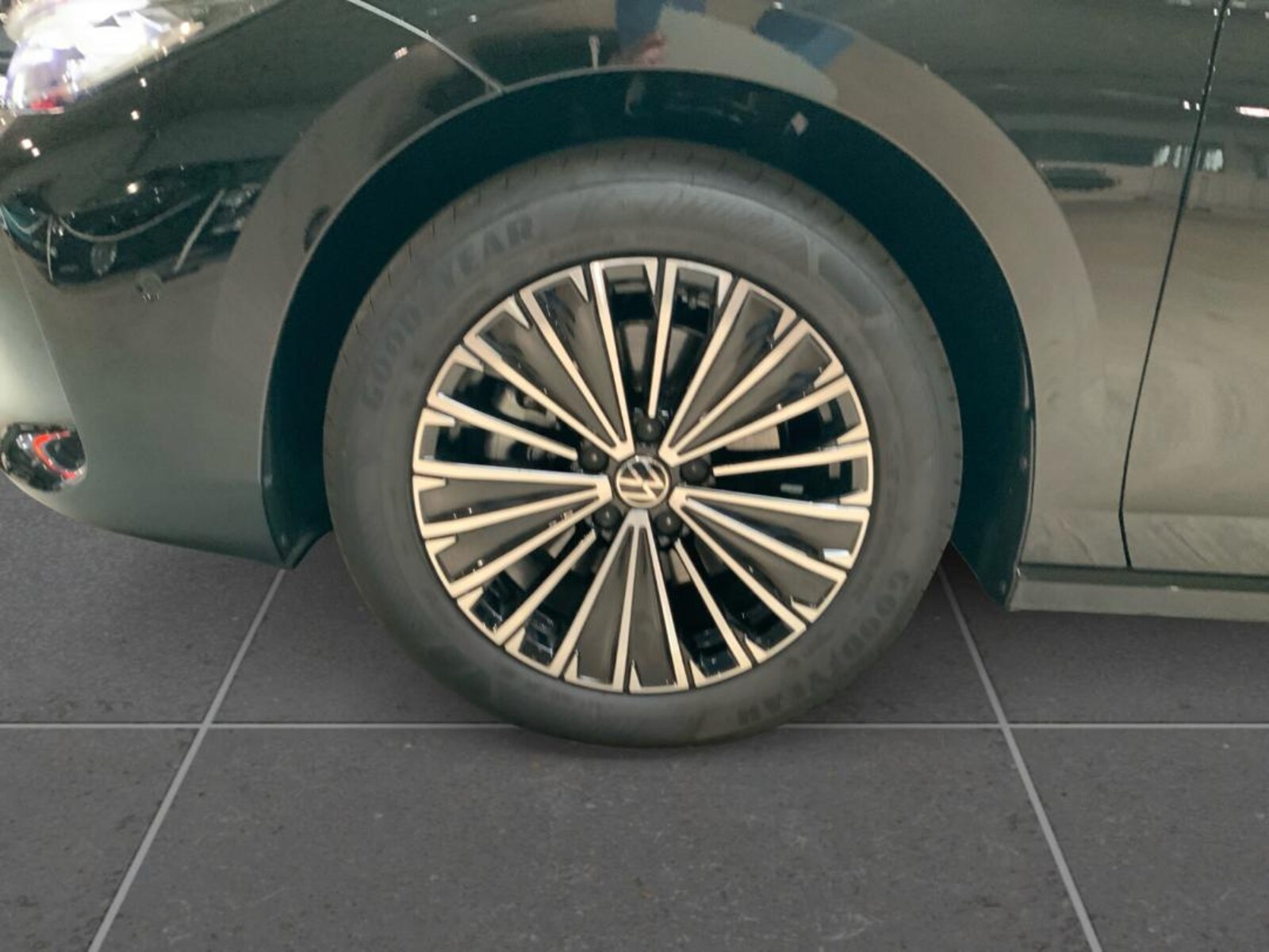 Volkswagen Passat – Bild 9