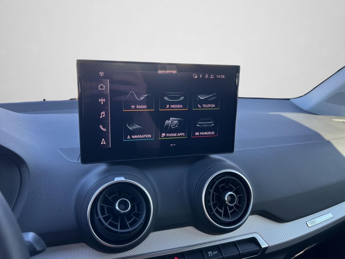 Bild über Audi Q2 advanced 35 TFSI S tronic - für weitere Informationen kontaktieren Sie den Audi Partner