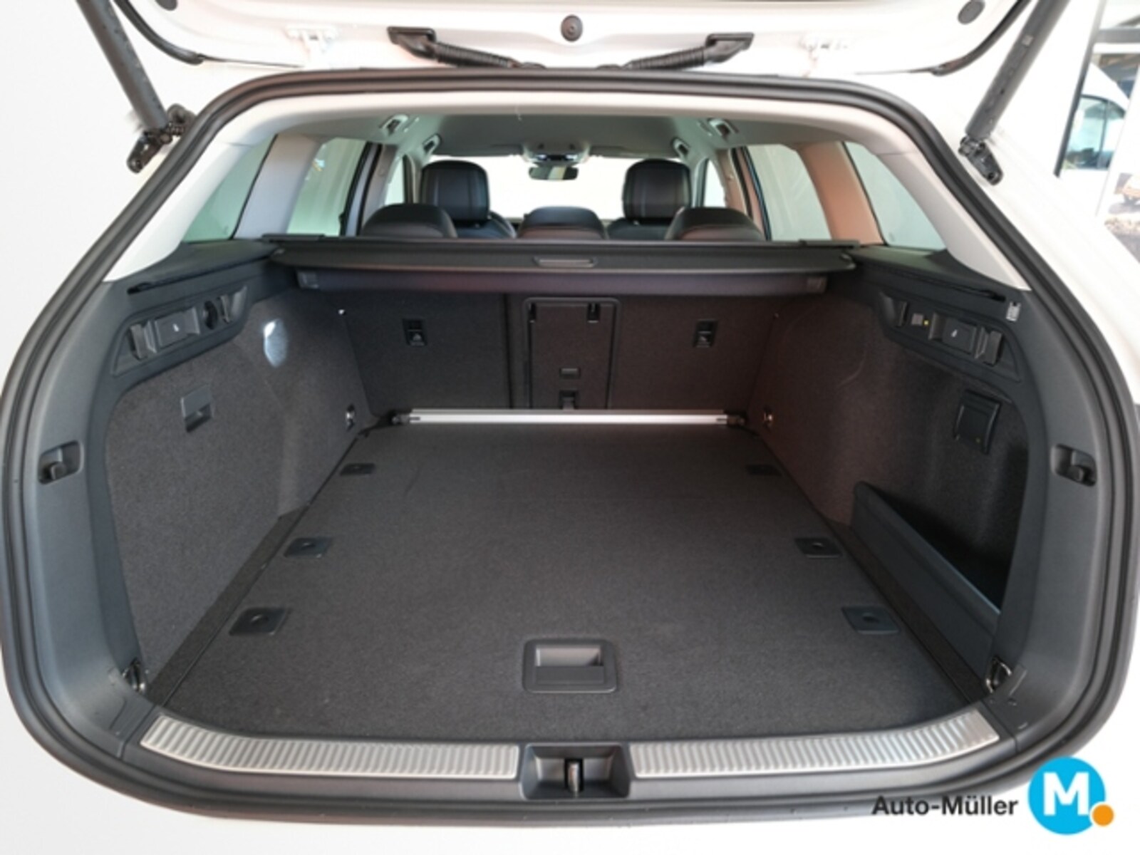 Volkswagen Passat – Bild 14