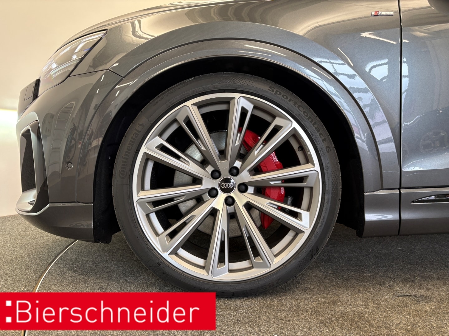 Bild über Audi Q8 SUV TFSI e S line business TFSI e quattro 360 kW tiptronic - für weitere Informationen kontaktieren Sie den Audi Partner