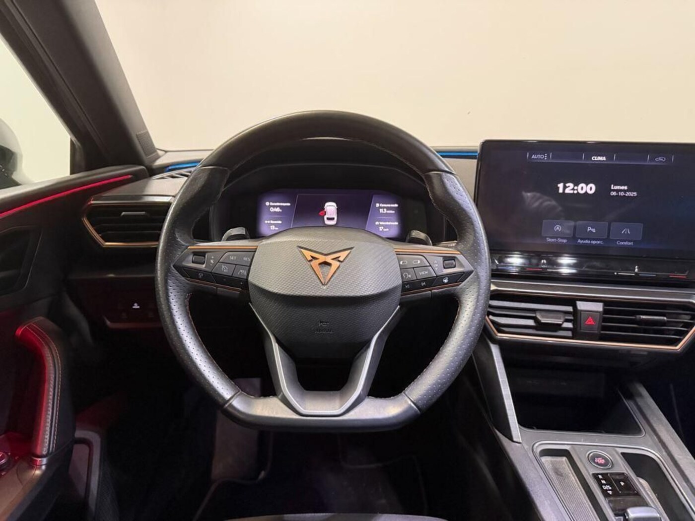 CUPRA Leon Sportstourer 1.5 eTSI DSG 110 kW (150 CV) — photo 9