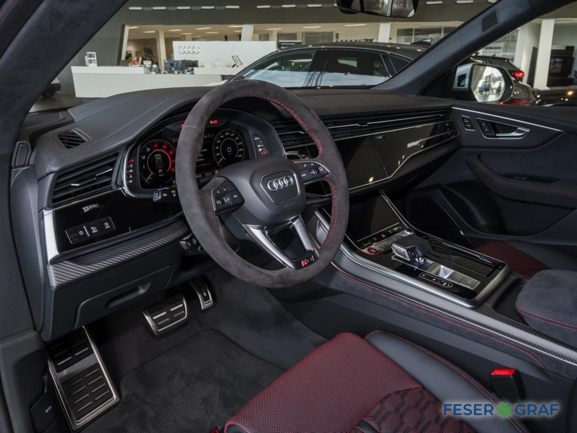 Audi RS Q8 SUV performance