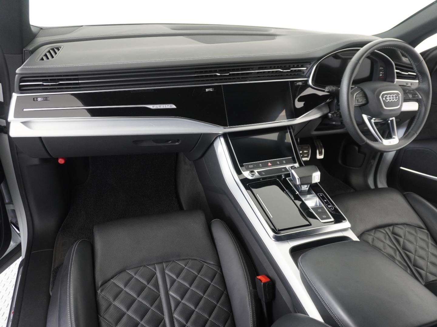 Image about Audi Q8 55 TFSI quattro S line 250(340) kW(PS) tiptronic