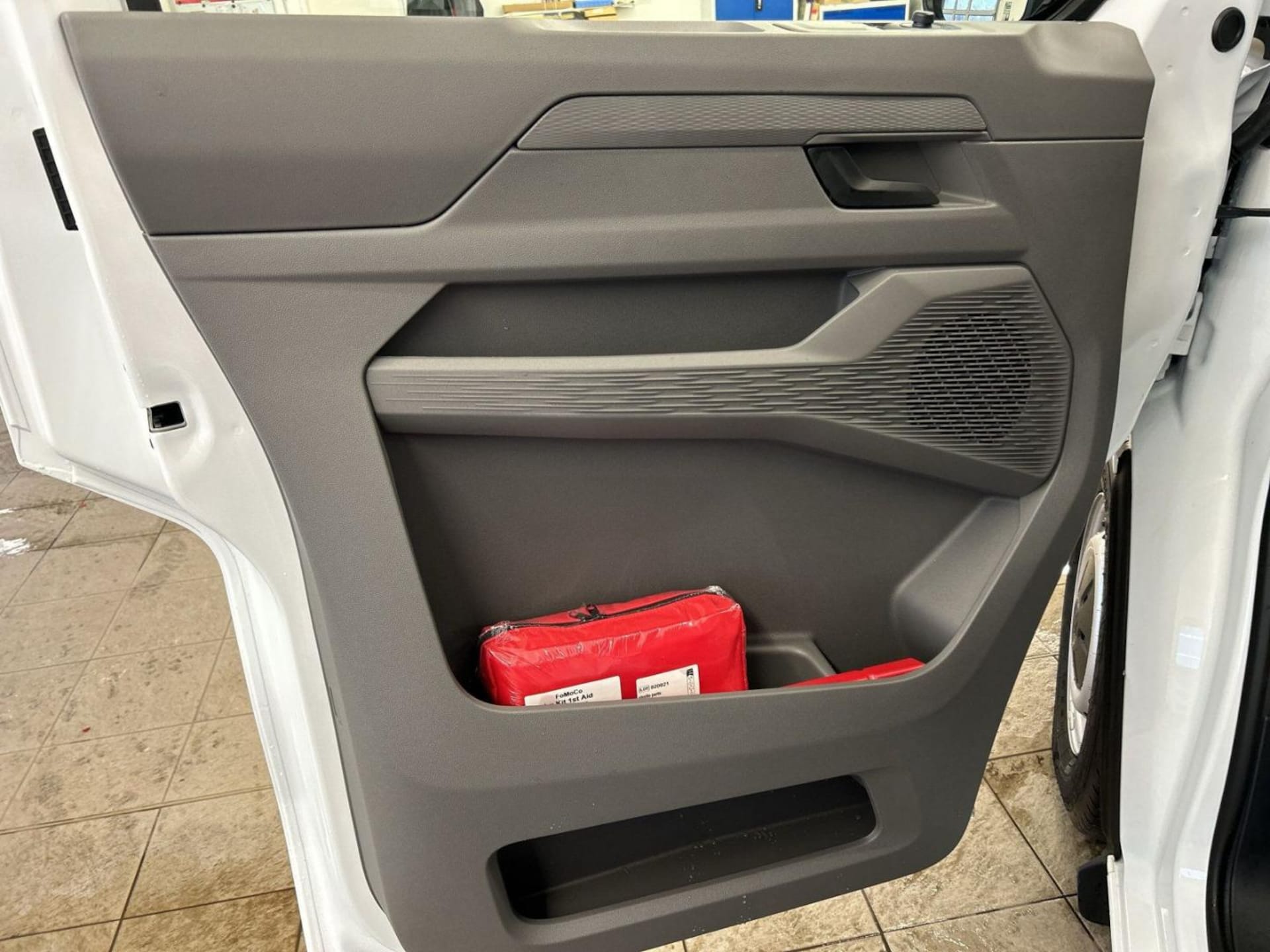 Volkswagen Transporter Kasten langer Radstand