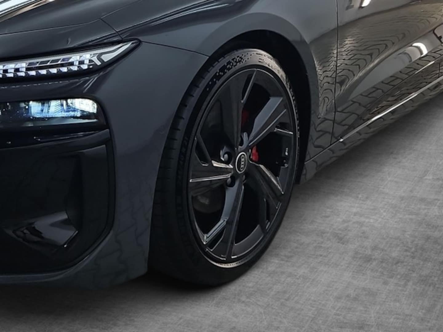 Bild über Audi A6 Avant e-tron e-tron - für weitere Informationen kontaktieren Sie den Audi Partner