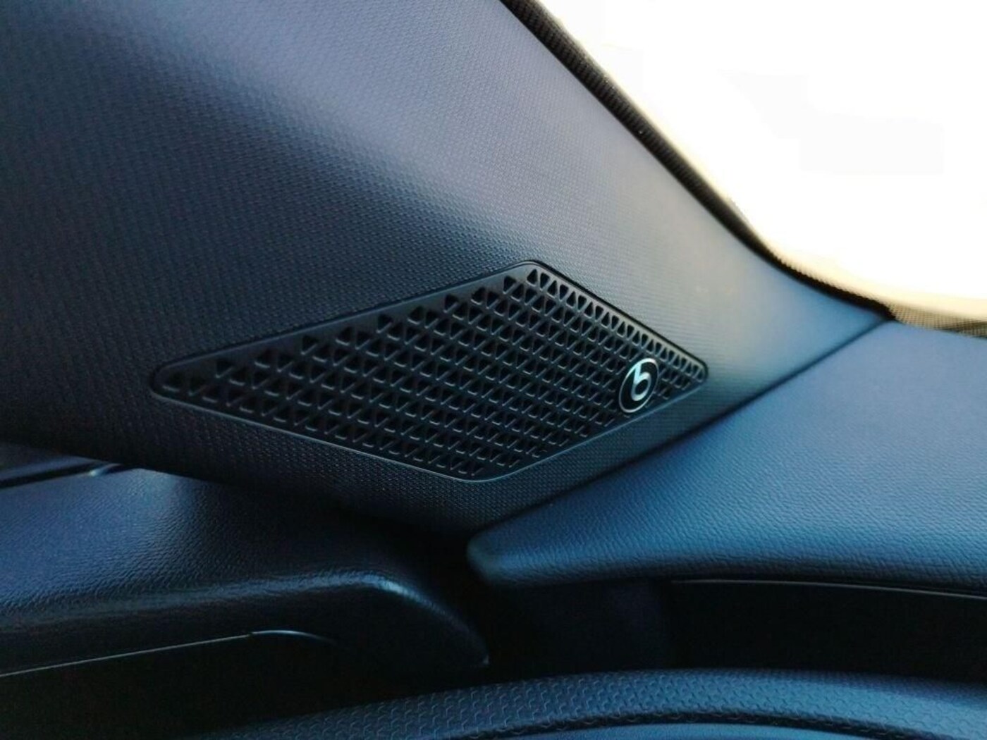 CUPRA Leon Sportstourer 1.5 eTSI DSG 110 kW (150 CV) — photo 17