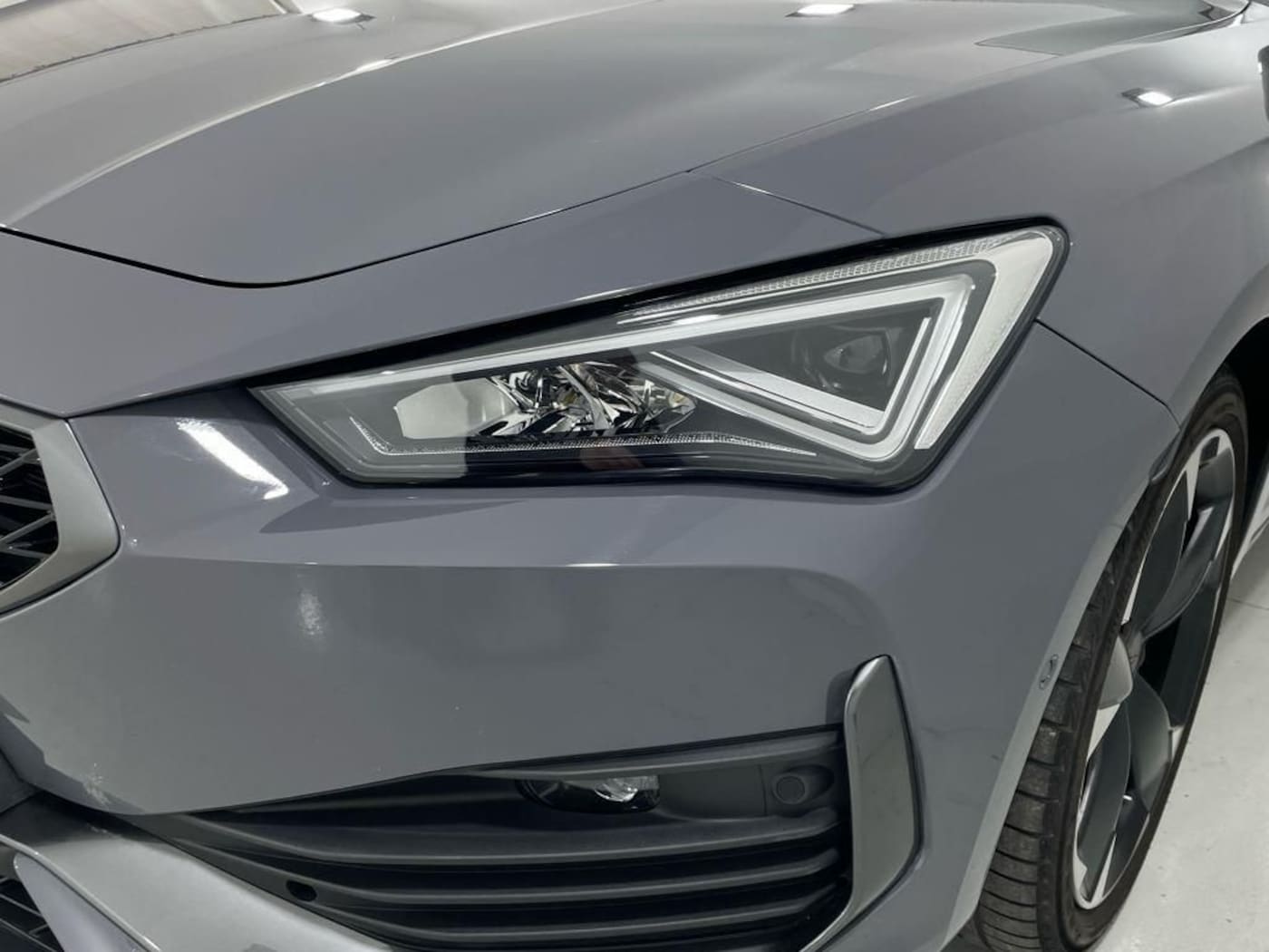 CUPRA Leon León 1.5 eTSI DSG 110 kW (150 CV) — photo 13