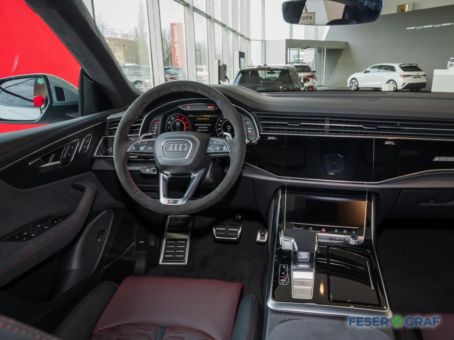 Audi RS Q8 SUV performance
