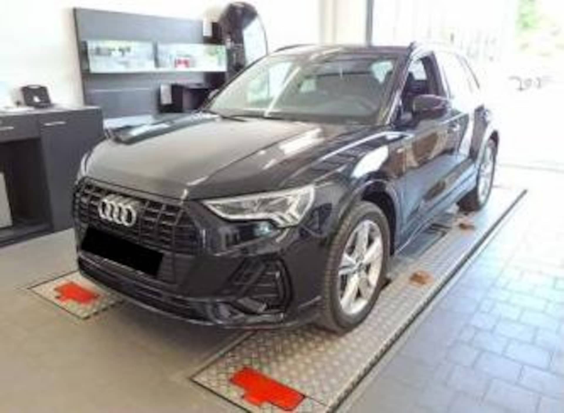 Audi Q3 SUV S line