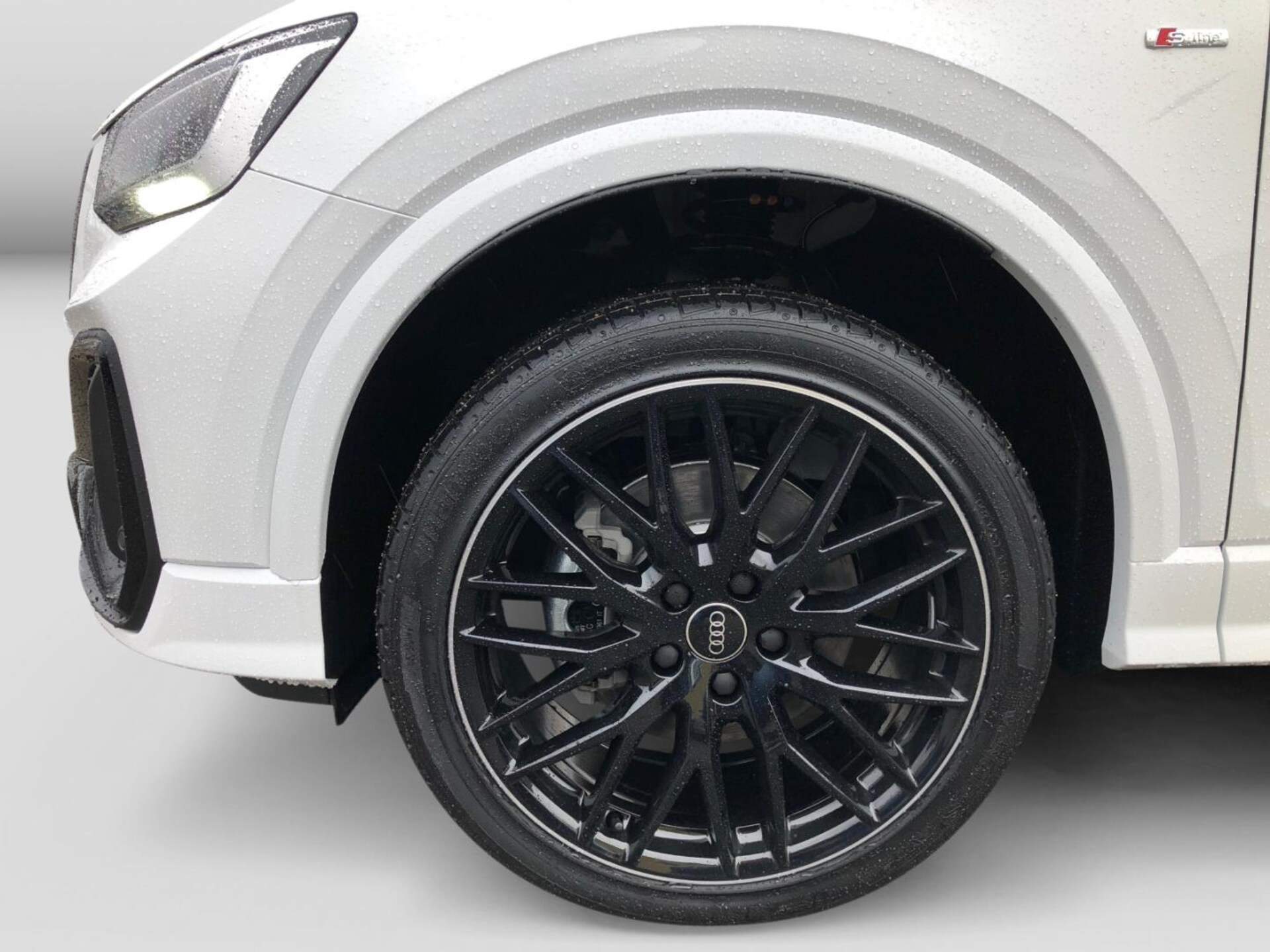 Audi Q2 S line