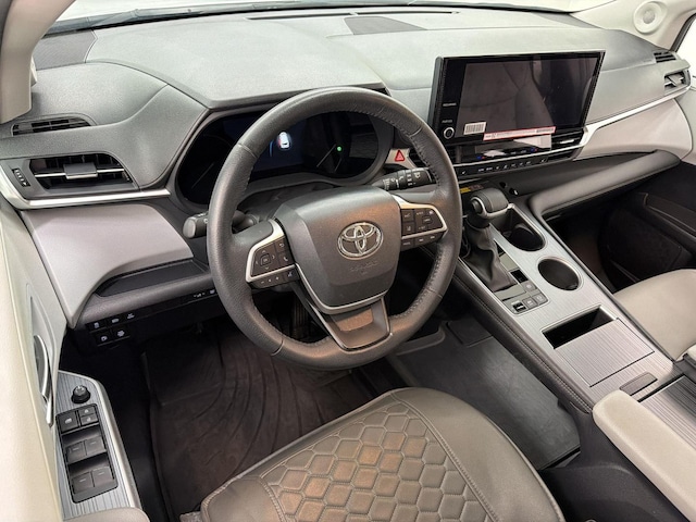 2025 Toyota Sienna