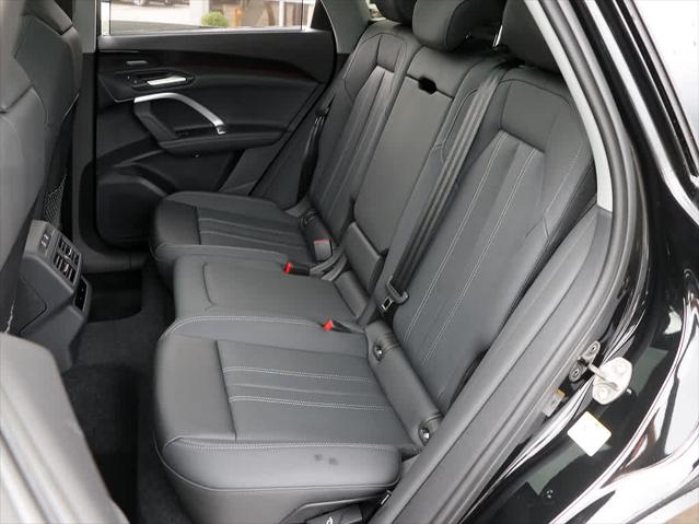2025 AUDI Q5 - Image 13