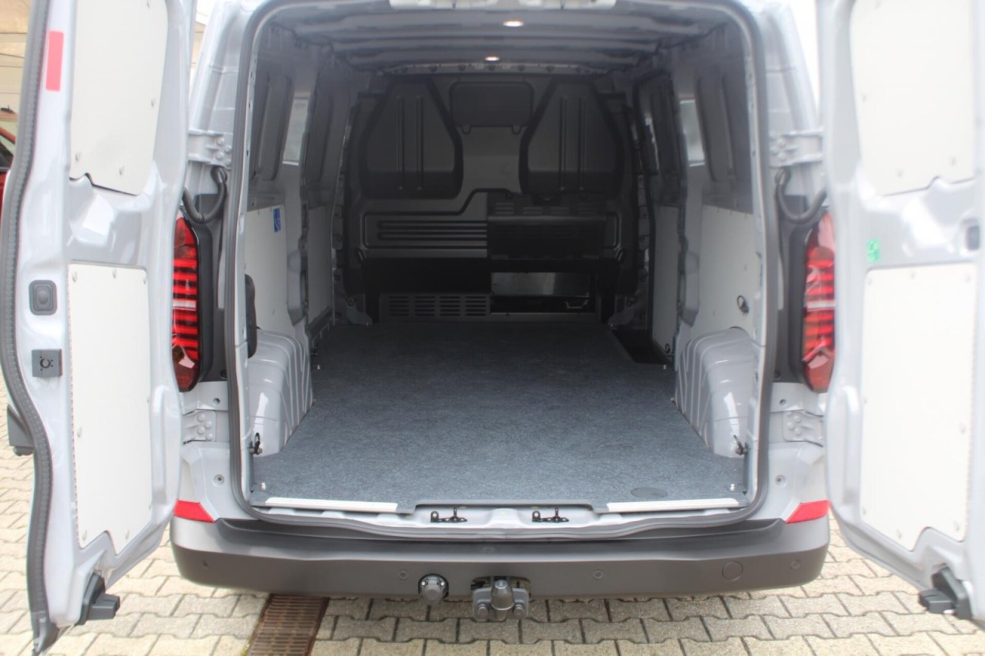 Volkswagen Transporter Kasten langer Radstand