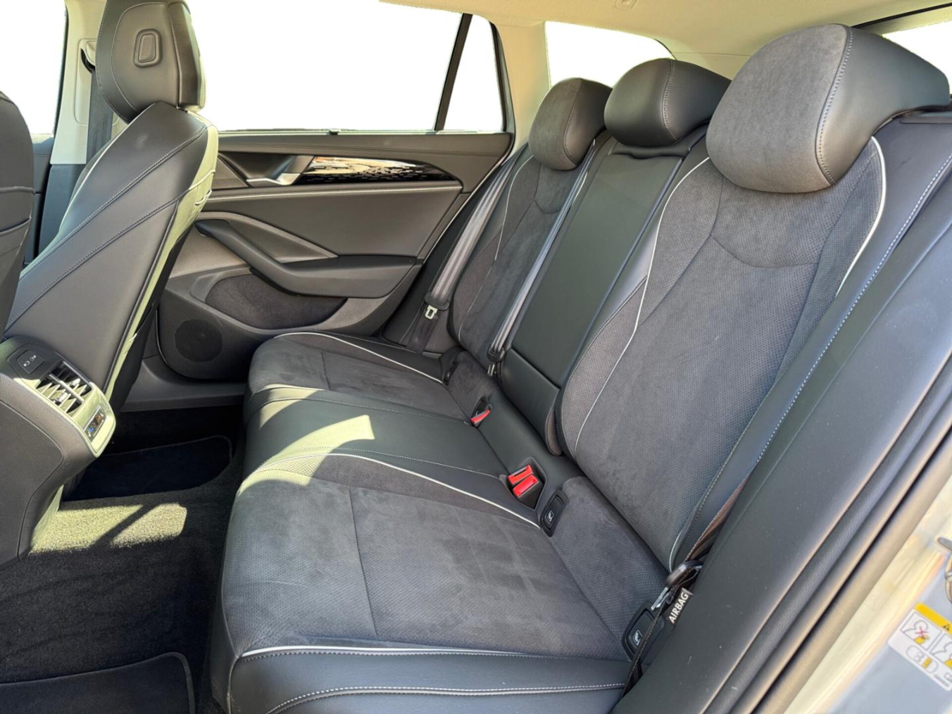 Volkswagen Passat Business