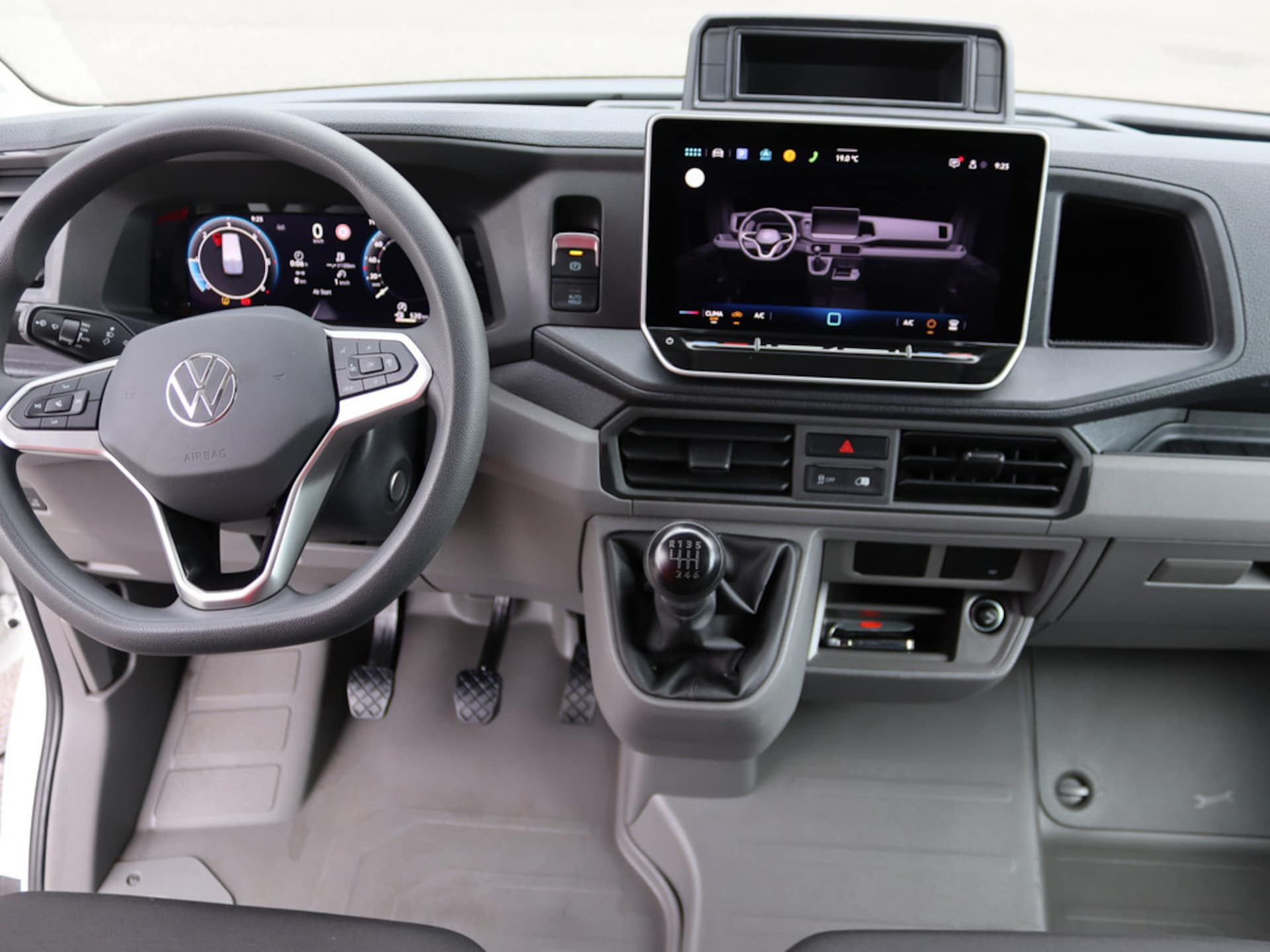 Volkswagen Crafter Kasten langer Radstand
