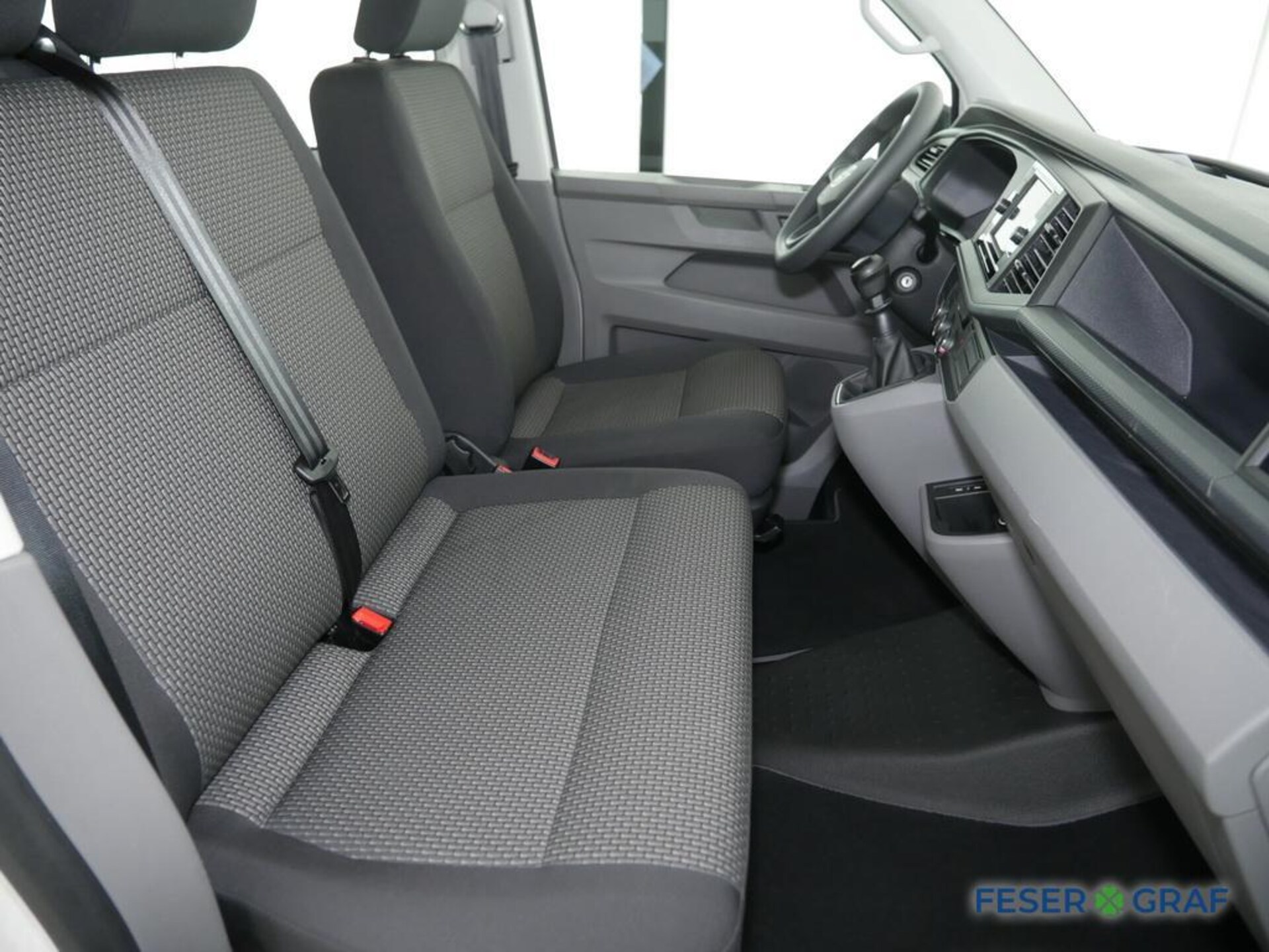 Volkswagen T6.1 Transporter Kombi kurzer Radstand