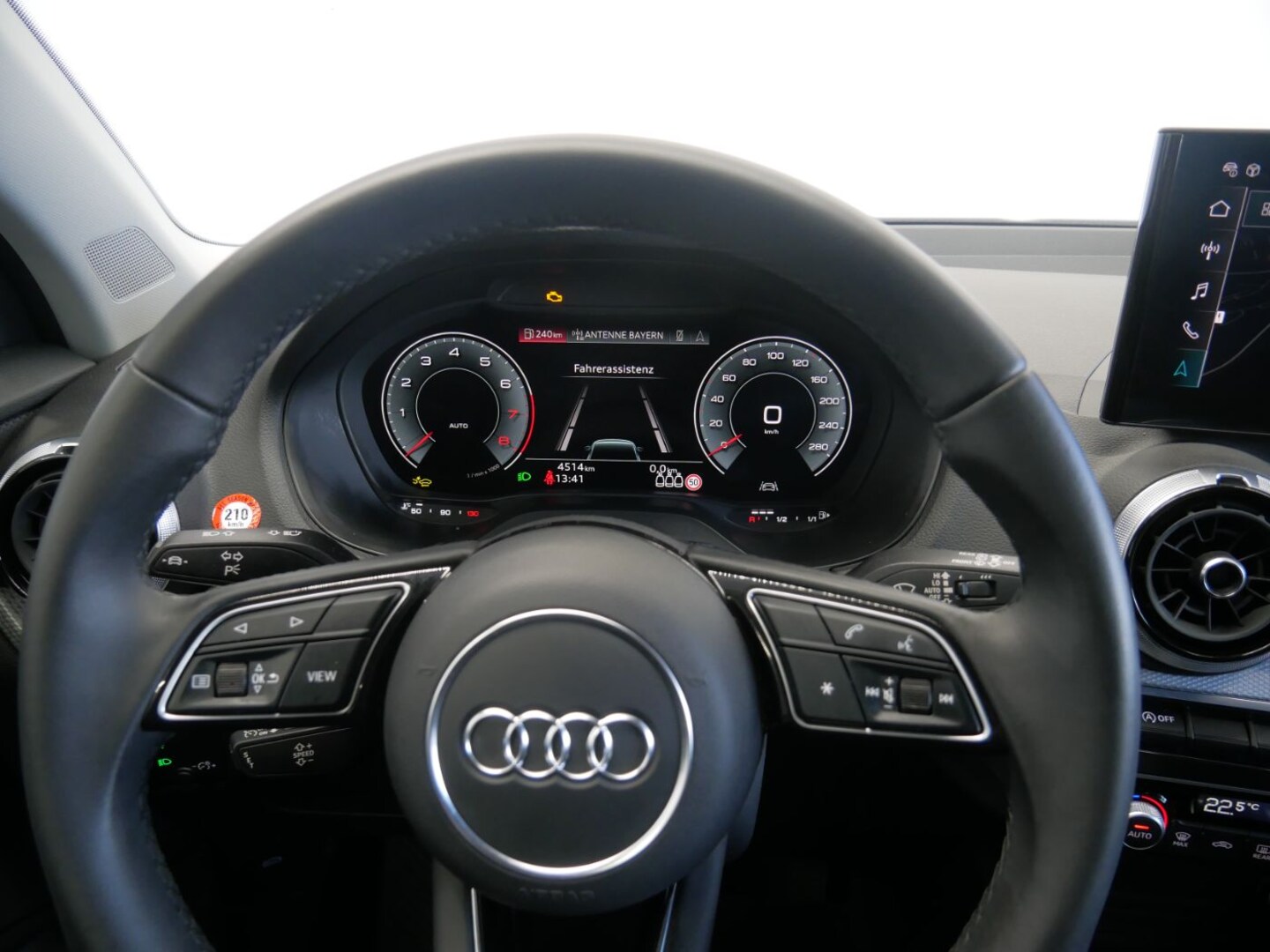 Bild über Audi Q2 advanced 35 TFSI Schaltgetriebe - für weitere Informationen kontaktieren Sie den Audi Partner