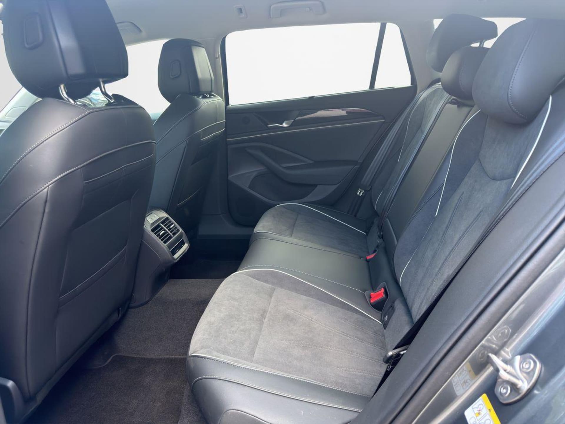 Volkswagen Passat Business