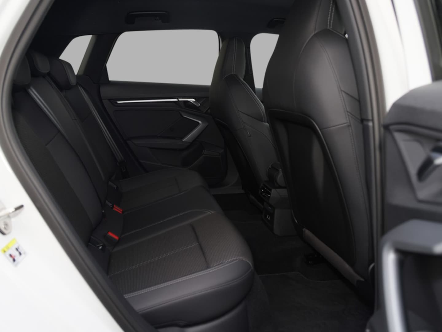 Bild über Audi A3 Sportback S line 35 TFSI S tronic - für weitere Informationen kontaktieren Sie den Audi Partner