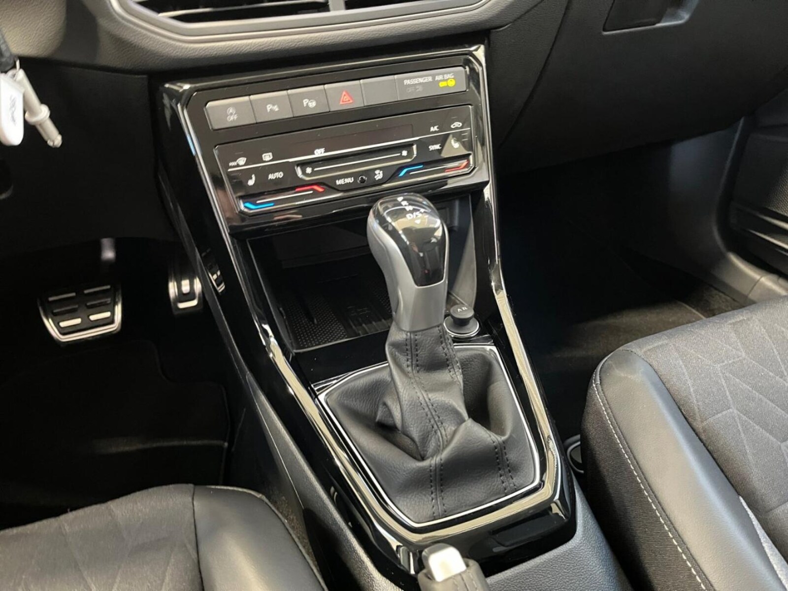 Volkswagen T-Cross – Bild 9