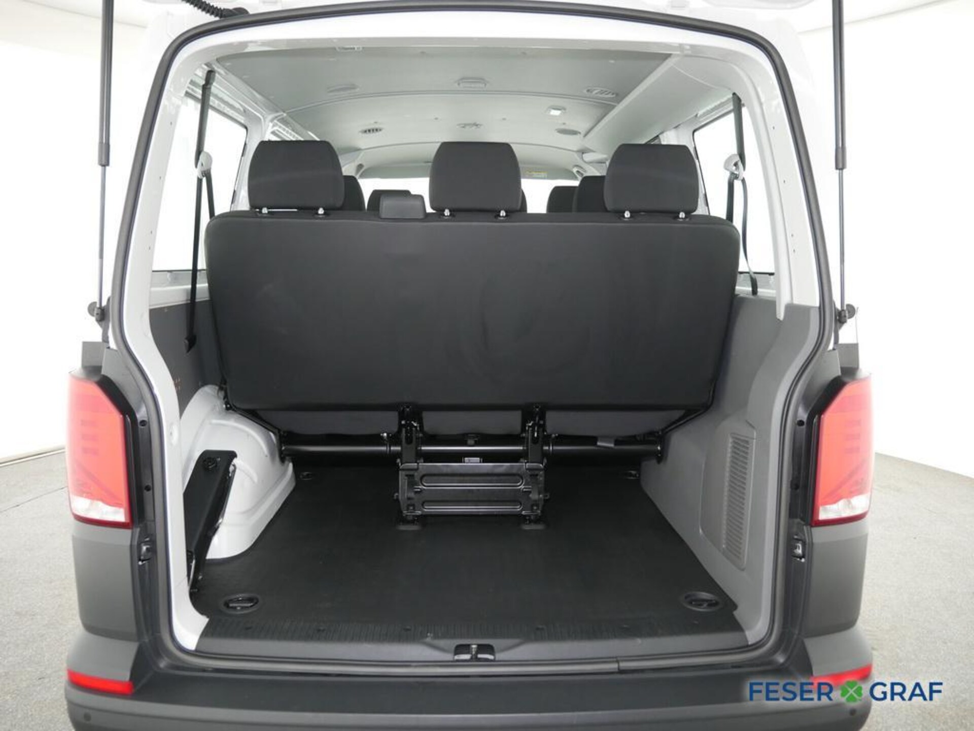 Volkswagen T6.1 Transporter Kombi kurzer Radstand