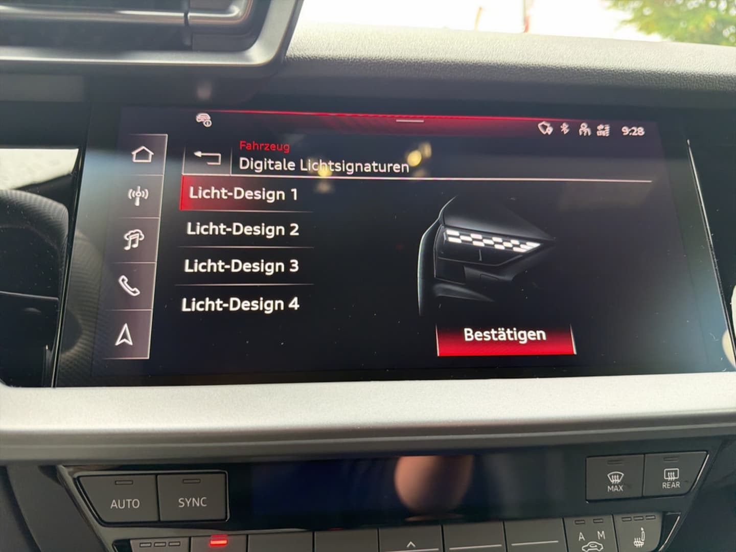 Bild über Audi RS 3 Sportback TFSI quattro 294 kW S tronic - für weitere Informationen kontaktieren Sie den Audi Partner
