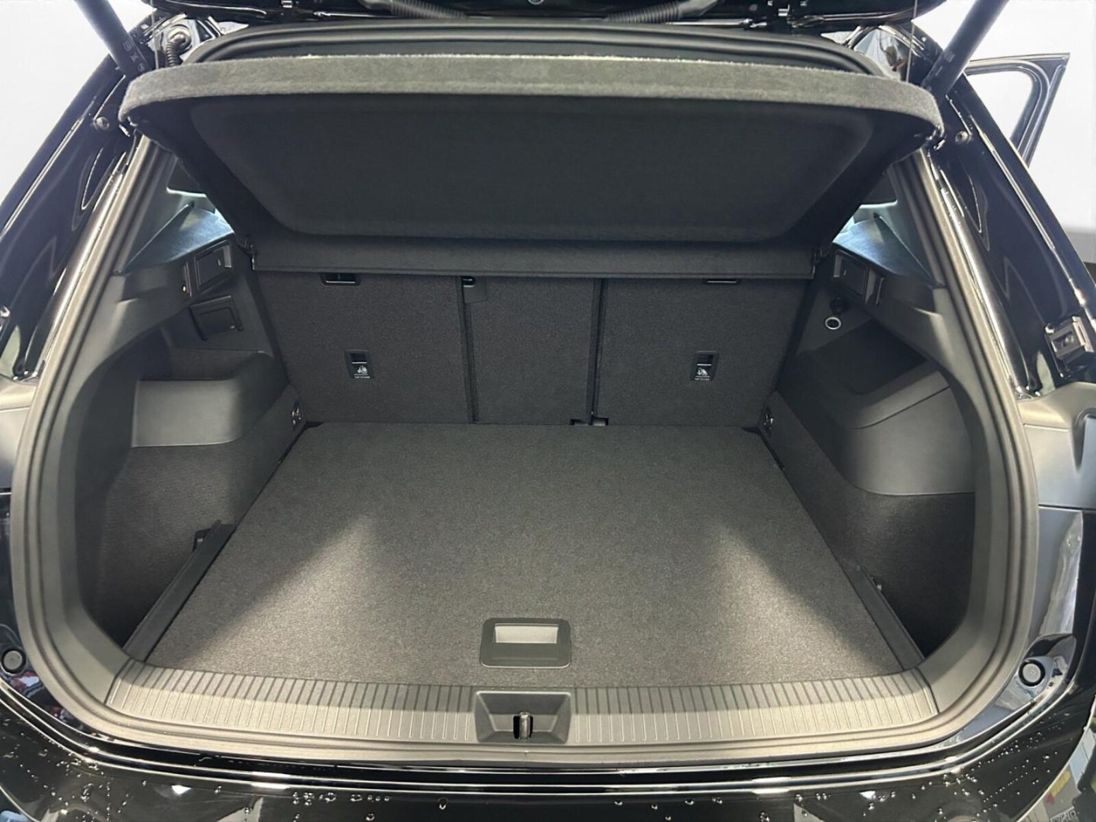 Volkswagen Tiguan – Bild 15