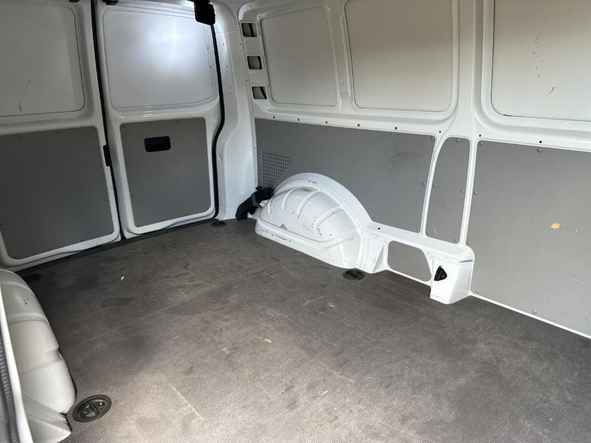 Volkswagen T6 Transporter Kasten langer Radstand