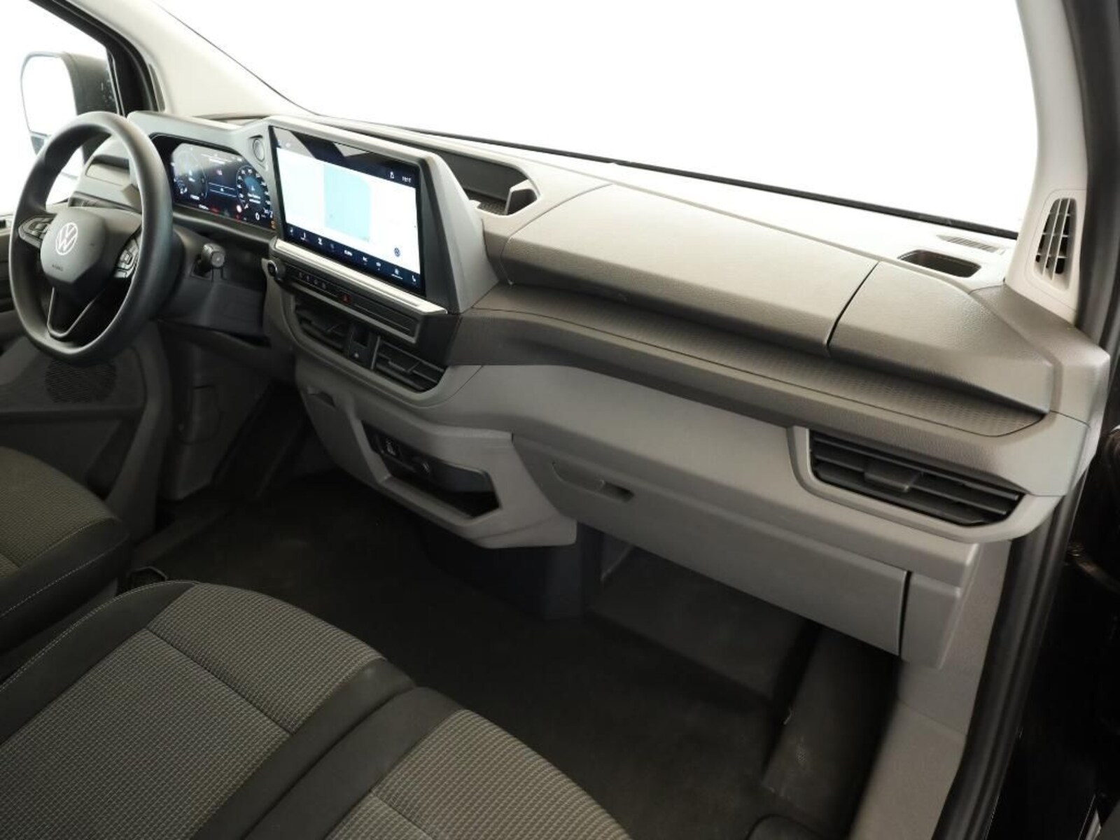 Volkswagen Transporter Kasten langer Radstand – Bild 4